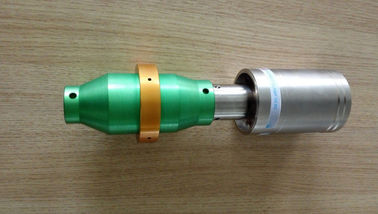 Propulseur vert 1 : remplacement Branson de transducteur de 1Ratio 20kHz pour la découpeuse