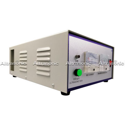 Le système ultrasonique incluent le transducteur et le klaxon de générateur pour la machine de masque de virus